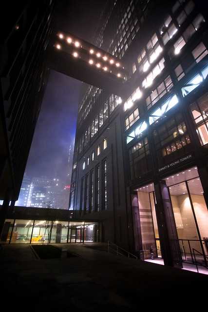 Some photos from Toronto's foggiest night of the year. #fogTO